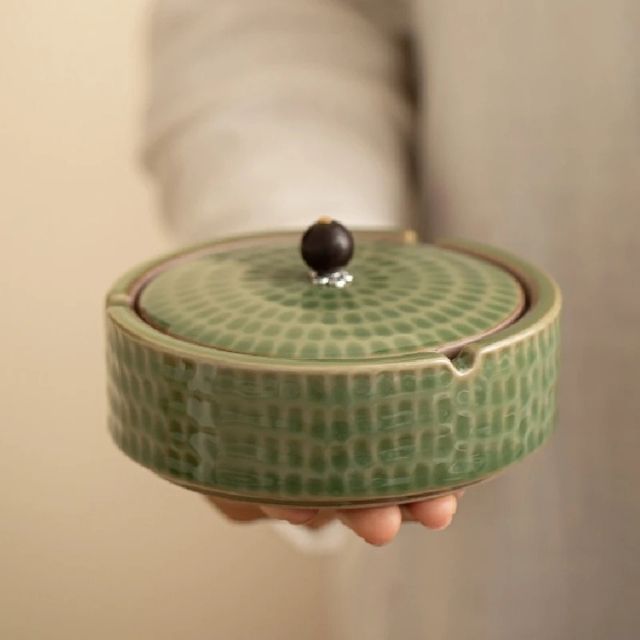Cendrier Rétro Asiatique, Céramique et Couvercle Bois