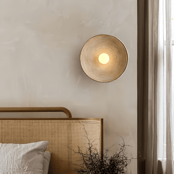 Wood Wall Sconce – Applique Murale en Bois au Style Rustique et Élégant