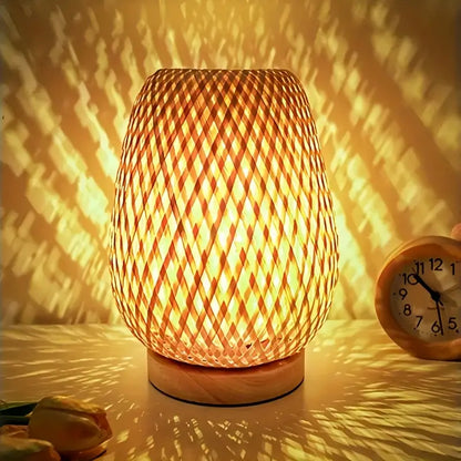WarmGlow – Lampe de Table LED en Bambou Fait Main avec Éclairage Dimmable et Design Naturel