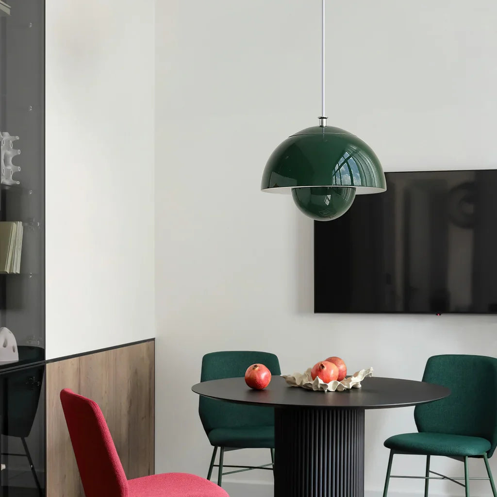 Suspension Métallique Sphérique Ymir – Élégance Nordique au Design Artistique