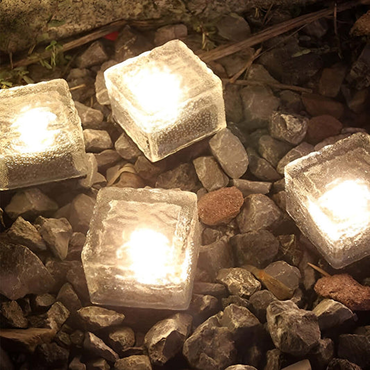 Lumière Solaire Extérieure Cube LED 2V IP65, 4 Couleurs