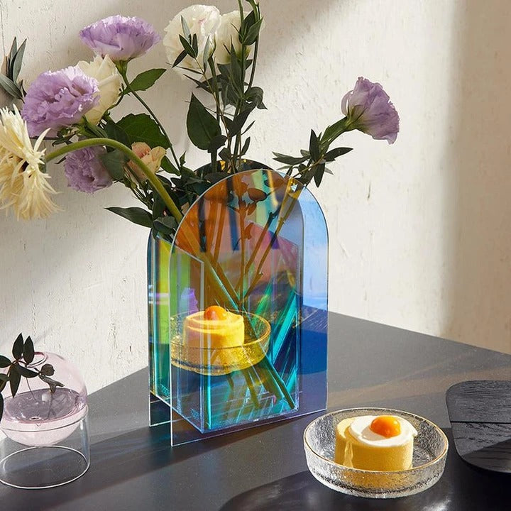 Vase Holographique Arc-en-Ciel – Décoration Moderne et Esthétique pour Intérieurs Lumineux