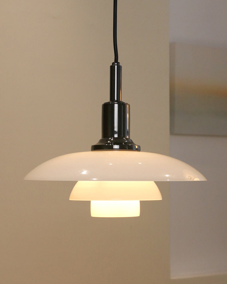 Suspension Danoise en Verre Opalin – Style Scandinave