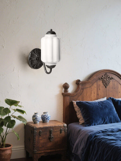 Applique Murale Vintage Verre Opalin Laiton Forgé