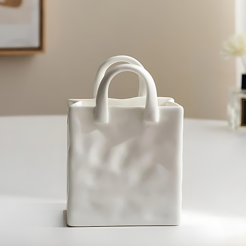 Vase Sac à Main – Design Élégant en Céramique Blanche Mate