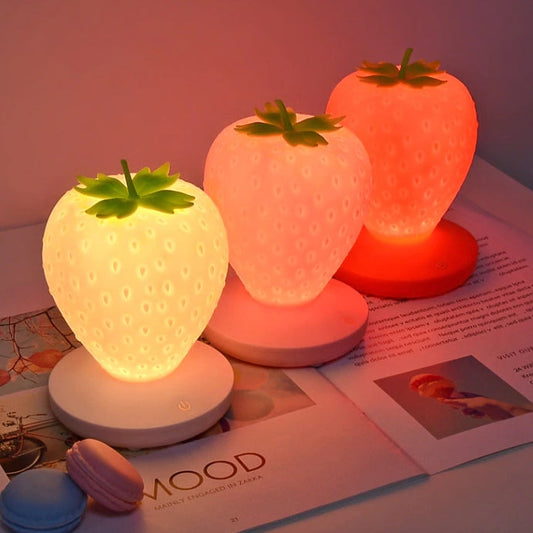 Lampe de Chevet Fraise Esthétique – Éclairage Tactile Doux et Ambiance Kawaii