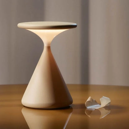 Lampe de Table Sans Fil Aéron – Élégance Intemporelle et Mobilité Totale