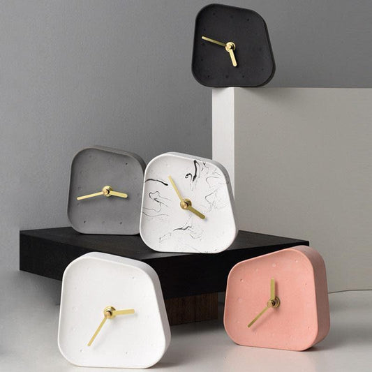 Horloge de Bureau en Ciment Silencieuse – Design Rétro Minimaliste avec Aiguilles Dorées