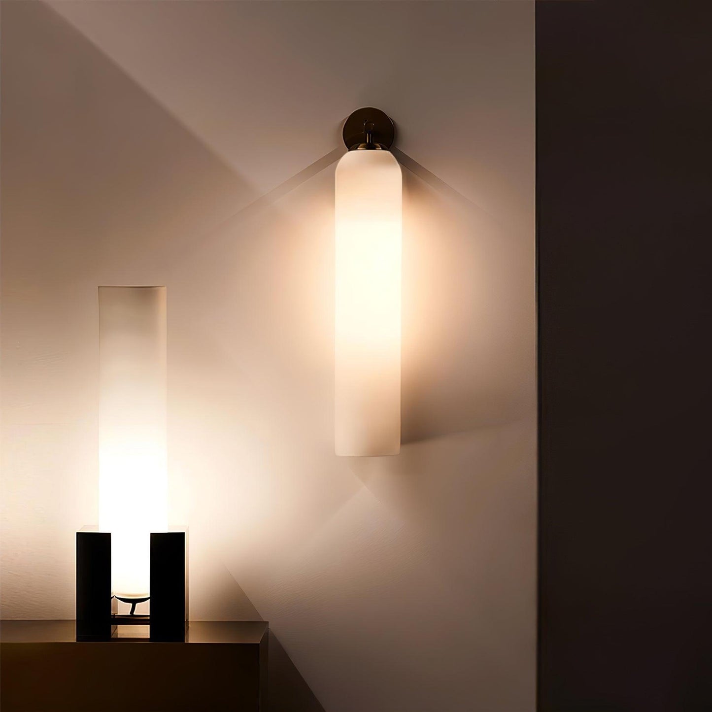 Applique Murale Cylindrique en Verre – Design Moderne
