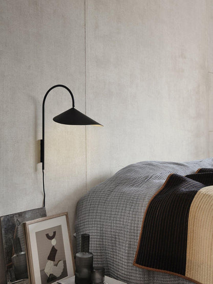 Applique Murale Arum – Design Élancé et Moderne pour Éclairage d’Ambiance Élégant
