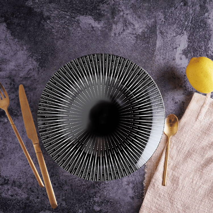 Collection d'assiettes Zaphire – Élégance artistique en porcelaine fine