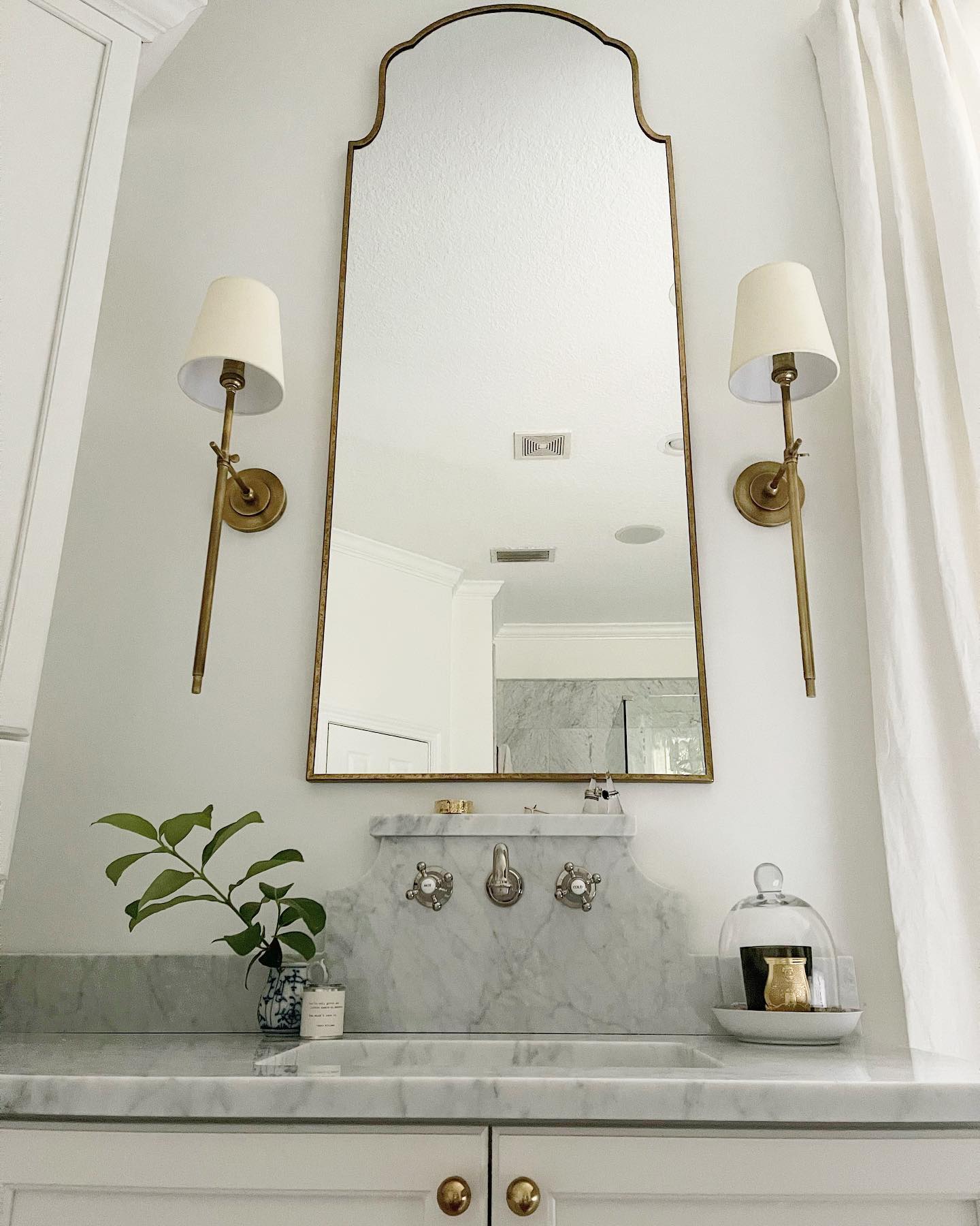 Applique Murale Bryant – Laiton & Abat-Jour en Lin