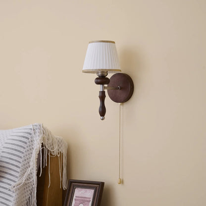 Applique Murale Vintage Celine – Élégance Classique en Bois et Tissu