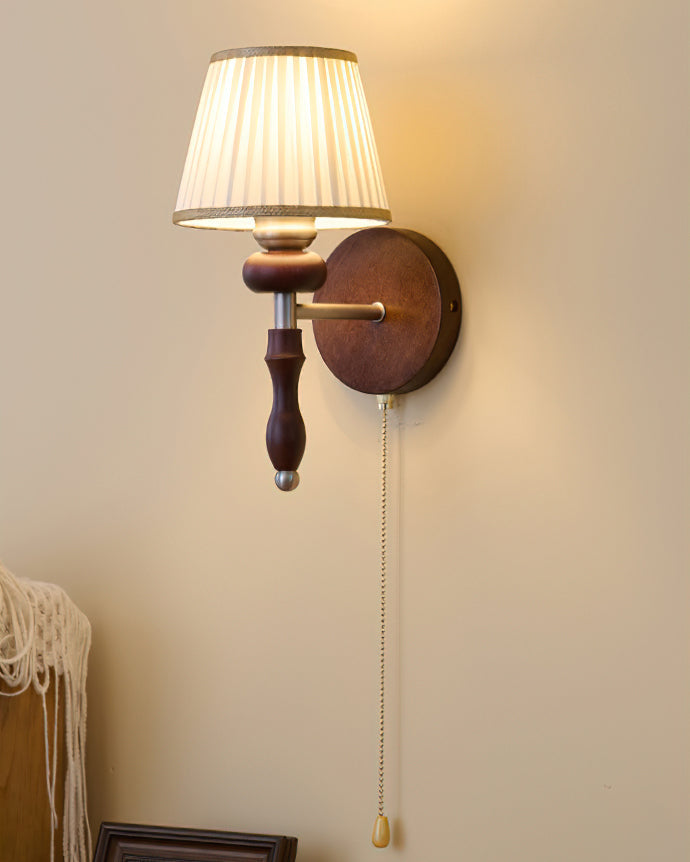 Applique Murale Vintage Celine – Élégance Classique en Bois et Tissu