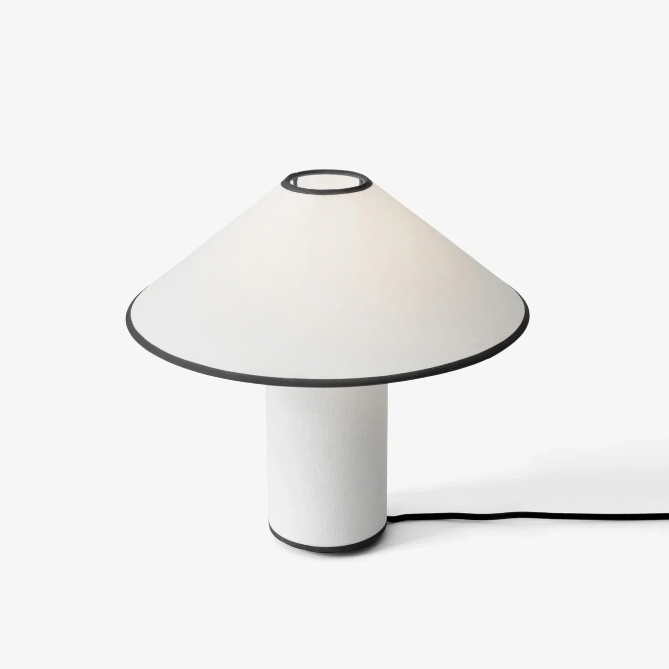 Colette - Lampe de Table Élégante