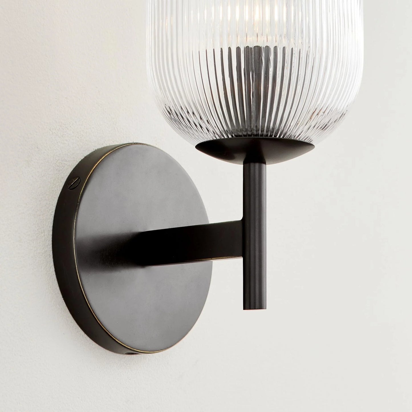 Applique Murale Verre Strié, Finition Cuivre Rustique