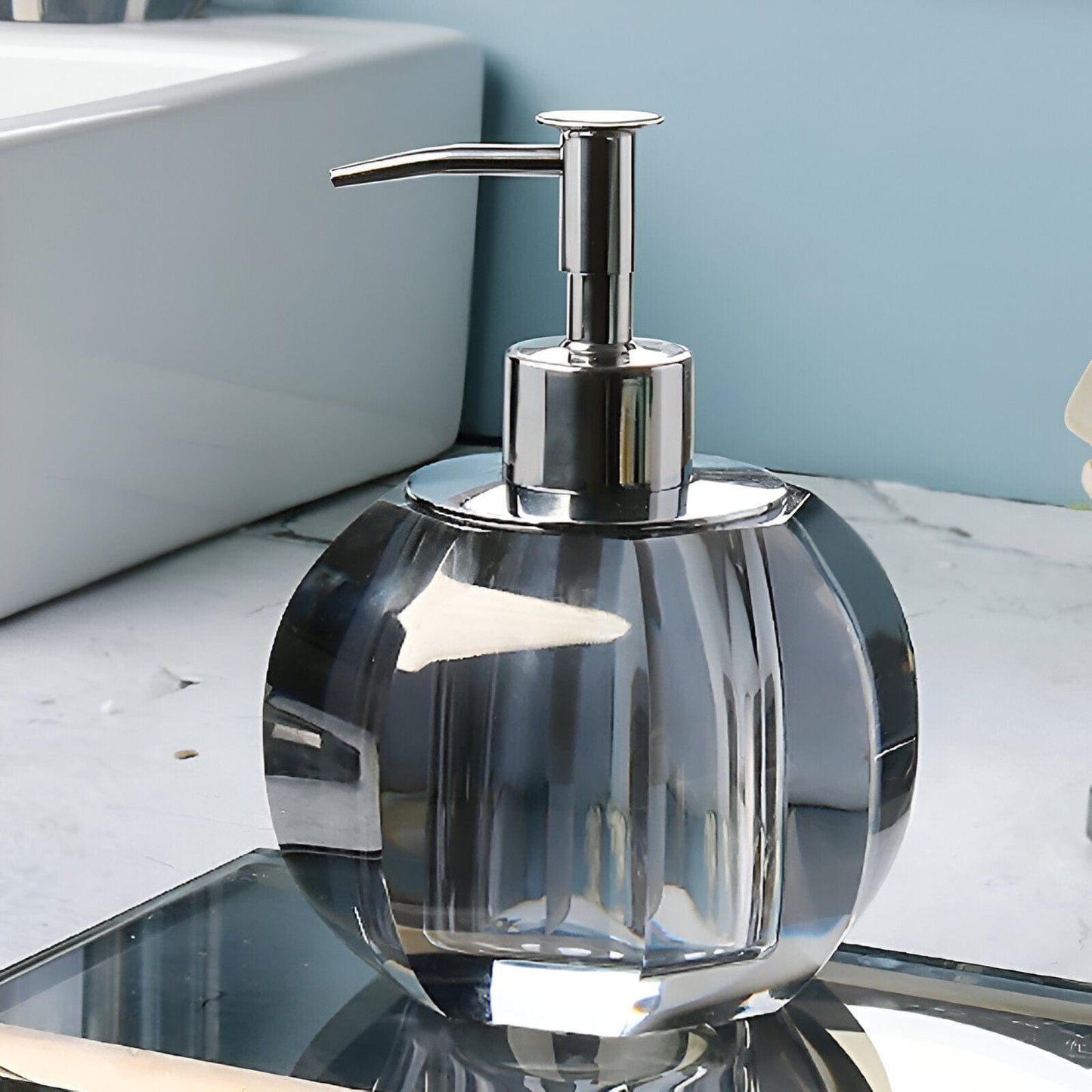 Ensemble d'accessoires en verre cristal pour salle de bain élégante