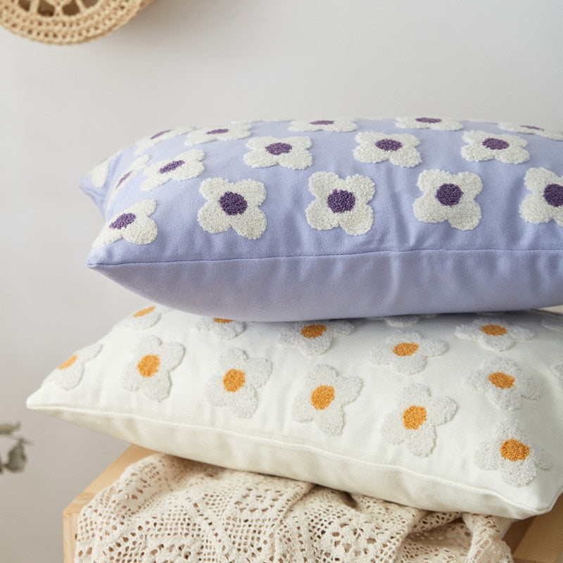 Daisy Embroidered – Housse de Coussin Fleurie Brodée