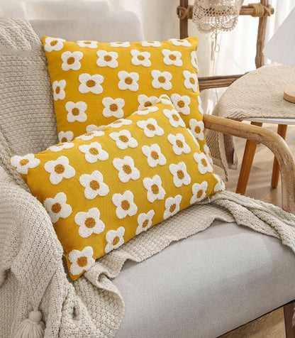 Daisy Embroidered – Housse de Coussin Fleurie Brodée