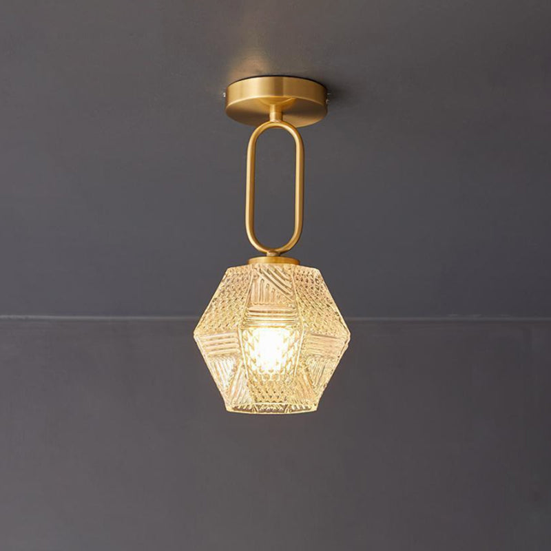 Plafonnier Art Déco en laiton et verre – coupe diamant élégante