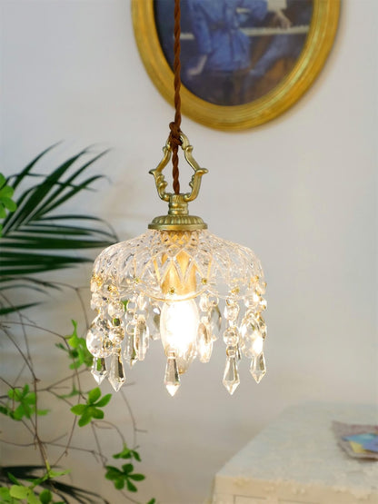 Suspension Vintage en Verre Sculpté et Laiton – E27