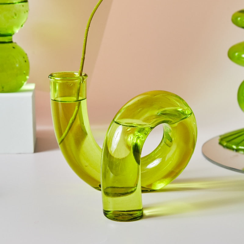 Bougeoirs en Verre Herbe Verte – Design Dynamique et Couleur Vibrante