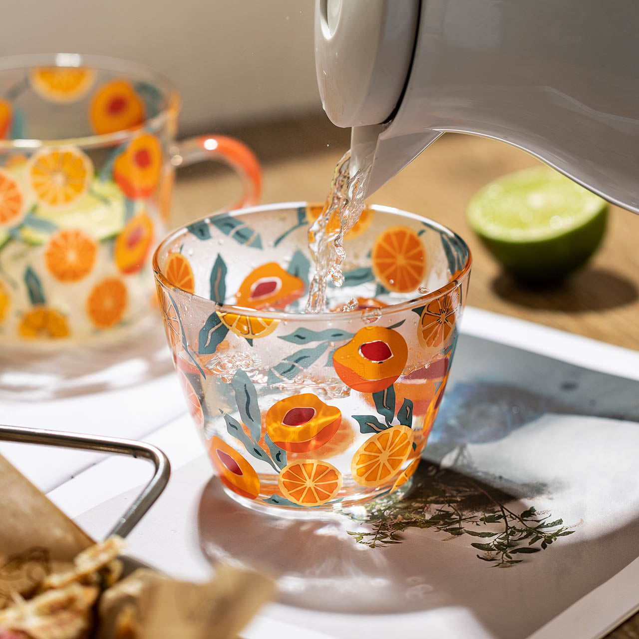 Tasse en Verre Imprimée 500 ml – Motifs Cactus ou Pêche avec Échelle de Mesure