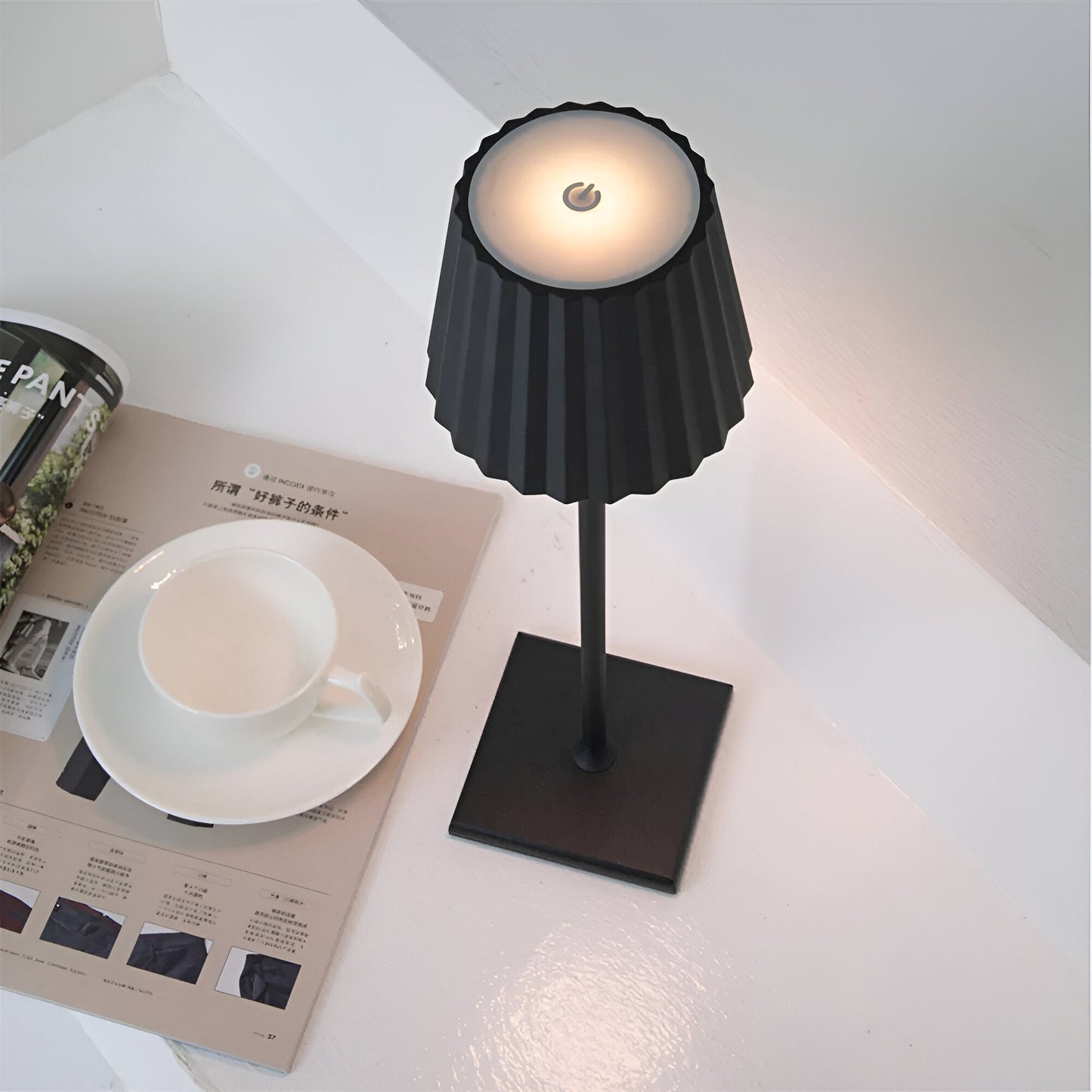 LuminaTouch - Lampe de Table Sans Fil Rechargeable et Étanche avec Contrôle Tactile