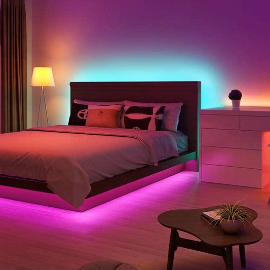 Ruban LED Couleur - Étanche et Flexible - Télécommande pour Réglage de Couleur et Luminosité - Rouleau de 5m - Éclairage Polyvalent et Puissant pour Intérieur et Extérieur