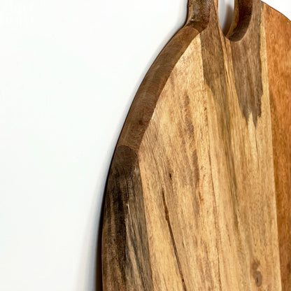 Planche à Découper Bois de Manguier avec Anneau