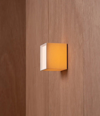Applique Murale Carrée Style Japonais – Élégance Minimaliste et Lumière Apaisante