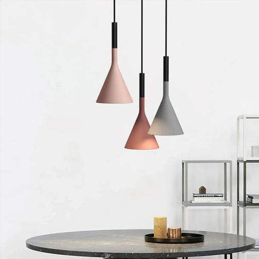 Suspension Laval – Élégance Industrielle en Ciment pour un Intérieur Tendance