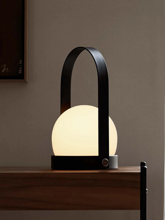 Lampe de Table Portable Carrie – Élégance nomade et lumière tamisée rechargeable