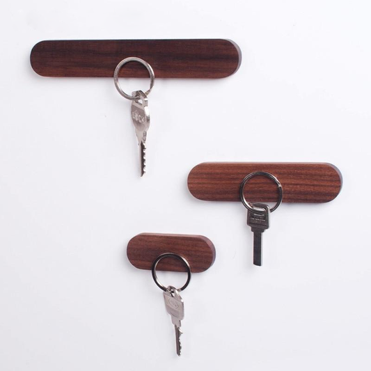 Porte-Clés Mural Magnétique en Bois – Design Épuré et Pratique