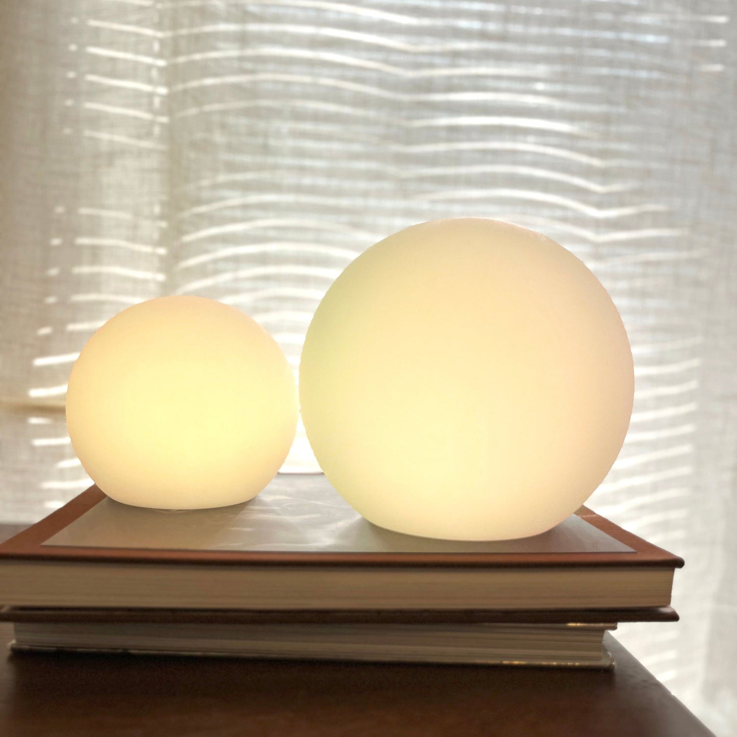 Moon Lampe de Table LED Sans Fil avec Batteries Rechargeables