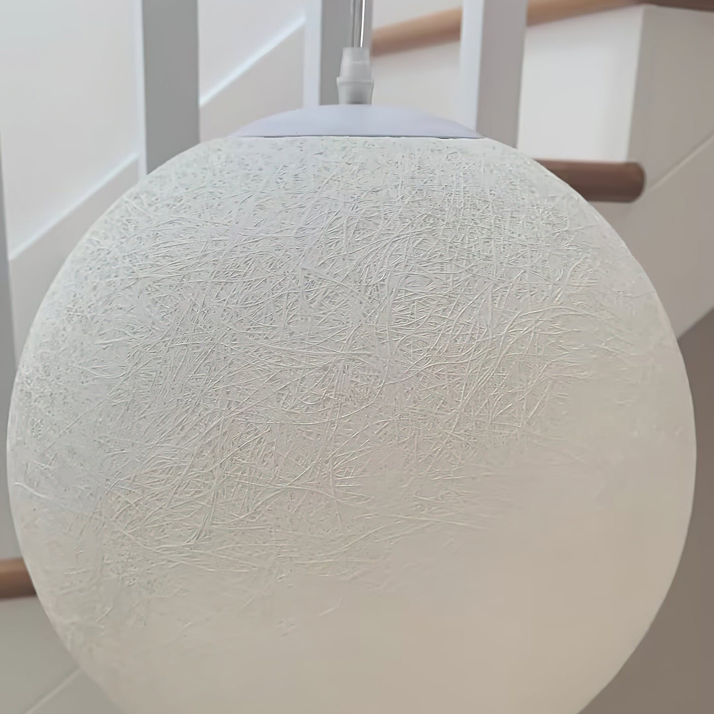Lampe Suspendue Lune – Éclairez vos Nuits avec Poésie et Élégance