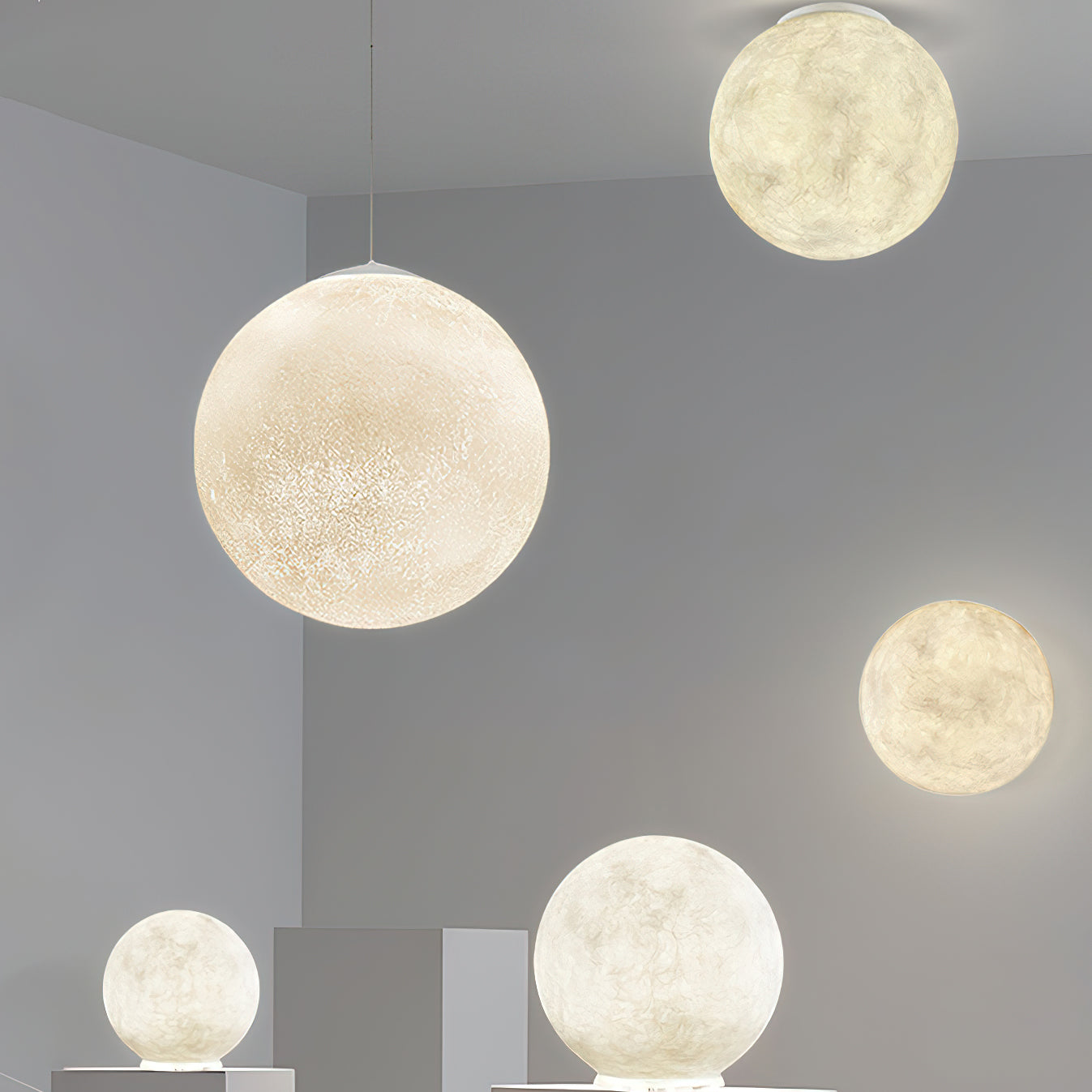 Lampe Suspendue Lune – Éclairez vos Nuits avec Poésie et Élégance