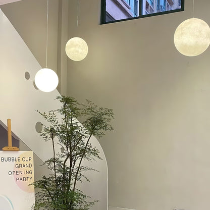 Lampe Suspendue Lune – Éclairez vos Nuits avec Poésie et Élégance
