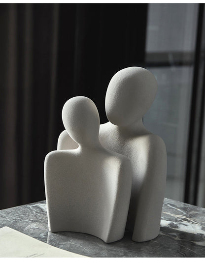 Sculpture Abstraite Couple Enlacé – Céramique Moderne & Émotionnelle pour Décoration Intérieure