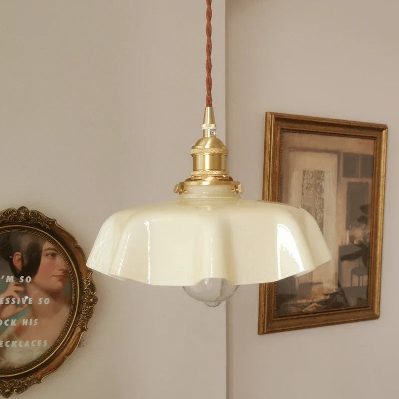 Suspension en laiton style FrenchElegance – éclairage décoratif intérieur