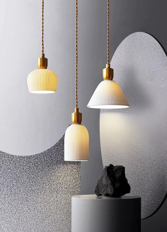 Suspension Céramique Striée Art Déco – Ampoule Incluse