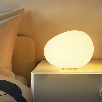 Lampe de Table Atmosphère en Pierre Minimaliste – Élégance Sculpturale et Design Moderne