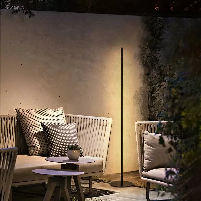 Lampe sur Pied LED Moderne Élancée – Éclairage Stylé et Fonctionnel pour Votre Intérieur