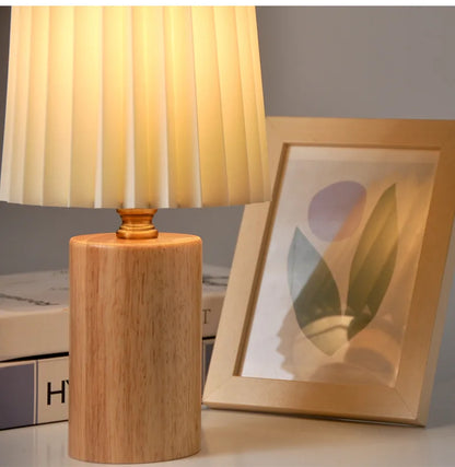 Lampe de Table Bois et Abat-Jour Plissé