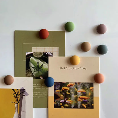 Ensemble de Magnets Boules Macaron – Une Touche Ludique pour Votre Cuisine