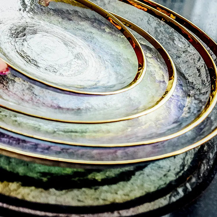 Collection d'assiettes Rainbow Opaque – Élégance irisée en verre transparent