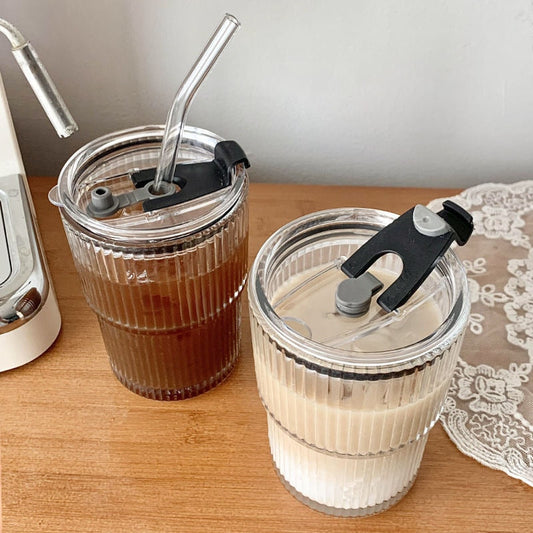 Gobelet Iced Coffee en Verre Ondulé, Couvercle & Paille