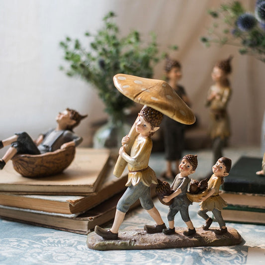 Statuette Lutin de Forêt en Résine – Déco Elfique Fantaisie