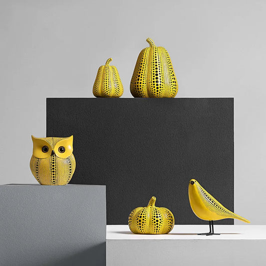 Figurines Décoratives Jaunes Style Kusama – Sculptures Pop Art Modernes en Résine