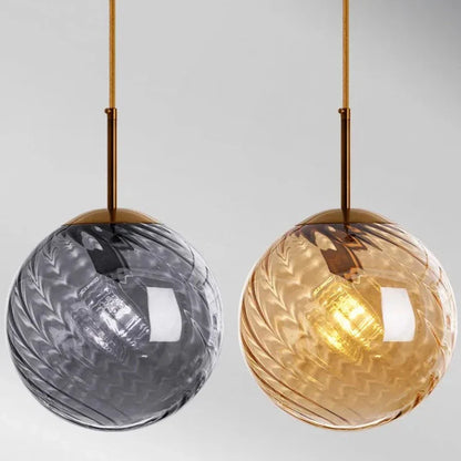 Suspension en Verre CEBO – Élégance et Éclairage Chaleureux pour Votre Intérieur